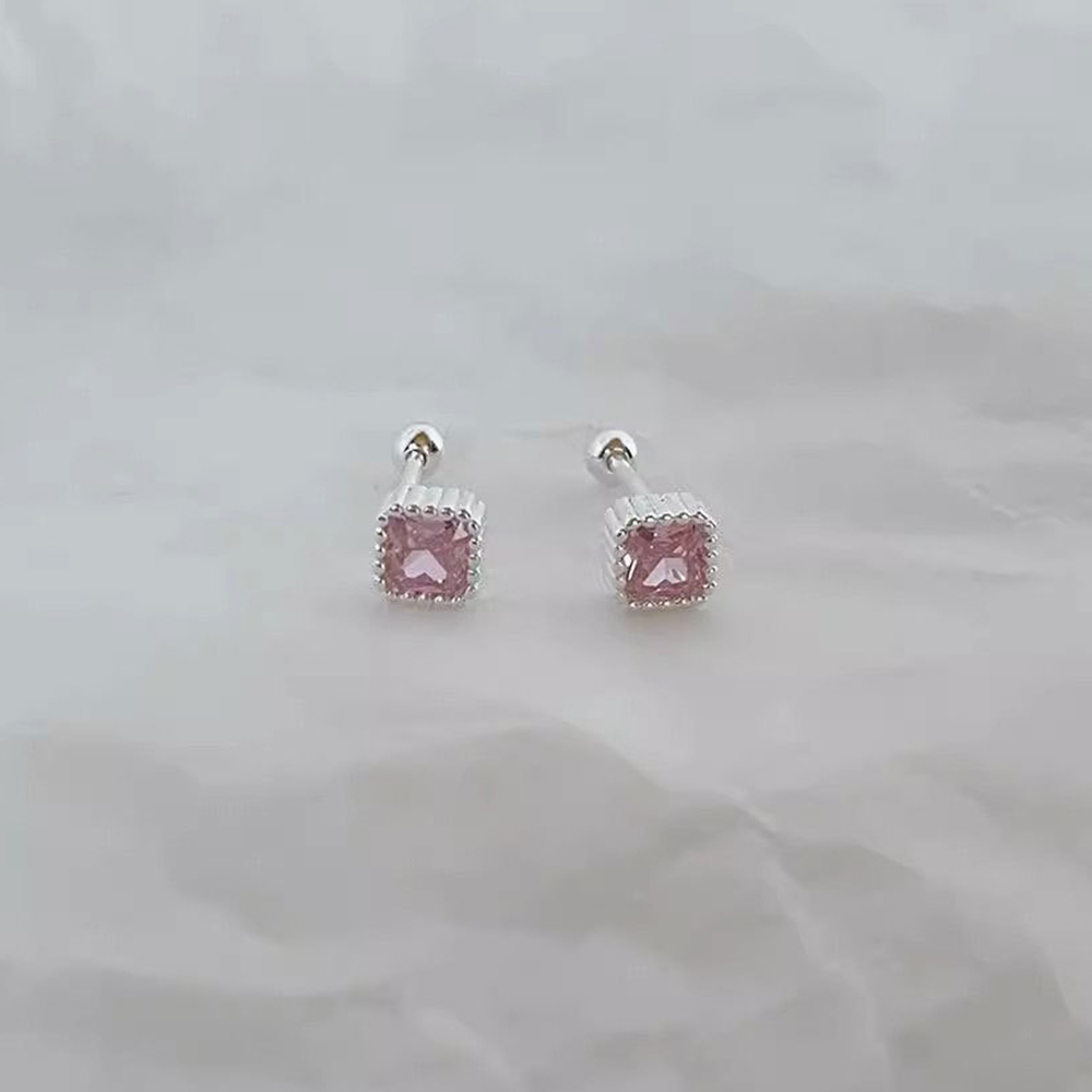 Серьги-гвоздики из серебра 925 – обзор и цена Beading Needle Fine
